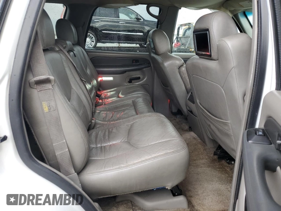 2003 Chevrolet Tahoe LS z VIN 1GNEC13T03J203176, wystawiony jako Copart lot #49501875 z przebiegiem 186 529 mil mil oraz Szkoda całkowita • Salvage title. Historia ofert i sprzedaży dostępna na DreamBid. Obrazek 11.