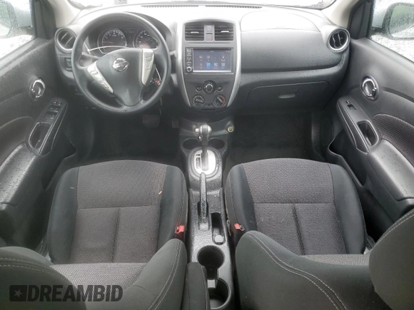 2019 Nissan Versa SV z VIN 3N1CN7AP2KL860901, wystawiony jako Copart lot #56665215 z przebiegiem 44 217 mil mil oraz Szkoda całkowita • Salvage title. Historia ofert i sprzedaży dostępna na DreamBid. Obrazek 8.