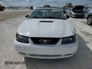 2001 Ford Mustang Deluxe with VIN 1FAFP44411F100378, listed as a Copart auction lot 76925584 with 0 mi miles and Salvage Title. Bid and sale history available at carsss.com. Image 5.