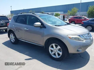 2010 Nissan Murano SL z VIN JN8AZ1MU8AW015023, wystawiony jako IAAI lot #42427571 z przebiegiem 157 031 mil mil oraz . Historia ofert i sprzedaży dostępna na DreamBid. Obrazek 1.