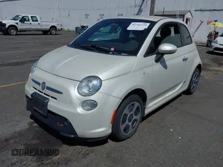 2014 FIAT 500e z VIN 3C3CFFGE3ET291138, wystawiony jako IAAI lot #42712724 z przebiegiem 86 000 mil mil oraz . Historia ofert i sprzedaży dostępna na DreamBid. Obrazek 2.