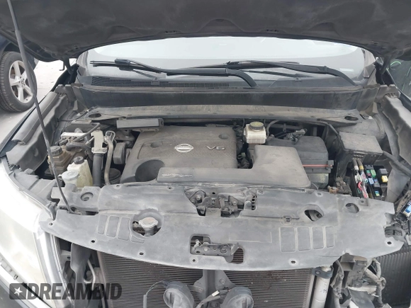 2014 Nissan Pathfinder SV with VIN 5N1AR2MN7EC642485, listed as a IAAI auction lot 41289930 with 156,759 mi miles. Bid and sale history available at carsss.com. Image 10.