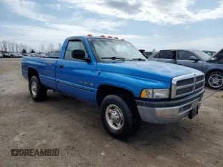 2001 Dodge 2500 z VIN 3B7KC26Z21M557430, wystawiony jako Copart lot #53995215 z przebiegiem 185 131 mil mil oraz Szkody całkowita. Historia ofert i sprzedaży dostępna na DreamBid. Obrazek 4.