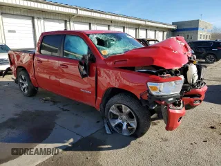 2019 Ram 1500 Big Horn z VIN 1C6SRFFT5KN614090, wystawiony jako Copart lot #49773325 z przebiegiem 49 406 mil mil oraz Szkoda całkowita • Salvage title. Historia ofert i sprzedaży dostępna na DreamBid. Obrazek 4.