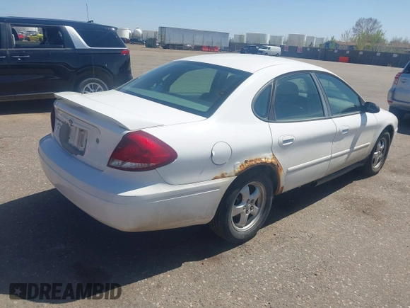 2006 Ford Taurus SE with VIN 1FAFP53U46A139008, listed as a IAAI auction lot 42023003 with 161,662 mi miles. Bid and sale history available at carsss.com. Image 4.