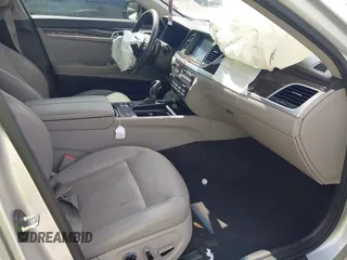 2017 Genesis G80 3.8L с VIN KMHGN4JE5HU170100, выставлен на аукционе IAAI как лот 42366935 с пробегом 54 260 миль миль и . История ставок и продаж доступна на DreamBid. Изображение 5.