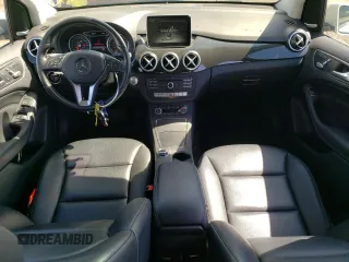 2015 Mercedes-Benz B with VIN WDDVP9AB9FJ004658, listed as a Copart auction lot 70559043 with 39,113 mi miles. Bid and sale history available at carsss.com. Image 8.