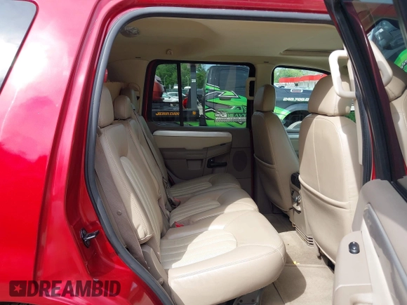 2004 Mercury Mountaineer Convenience z VIN 4M2DU86W14UJ06529, wystawiony jako IAAI lot #42206974 z przebiegiem 129 812 mil mil oraz . Historia ofert i sprzedaży dostępna na DreamBid. Obrazek 8.