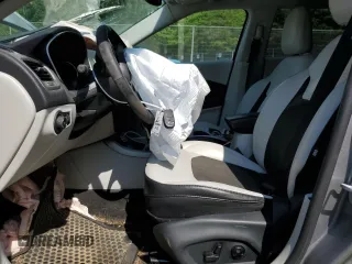 2018 Jeep Compass Latitude z VIN 3C4NJDBB8JT234996, wystawiony jako Copart lot #58418545 z przebiegiem 57 327 mil mil oraz Szkoda całkowita • Salvage title. Historia ofert i sprzedaży dostępna na DreamBid. Obrazek 7.