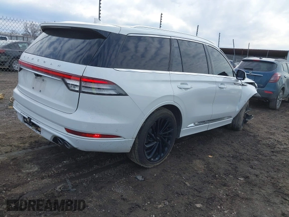 2021 Lincoln Aviator Reserve with VIN 5LM5J7XC5MGL18763, listed as a IAAI auction lot 41674701 with 92,284 mi miles and . Bid and sale history available at DreamBid. Image 4.