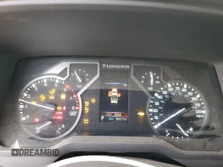 2022 Toyota Tundra 2WD SR5 with VIN 5TFLA5AB8NX015349, listed as a Copart auction lot 43063425 with 34,977 mi miles and Salvage Title. Bid and sale history available at carsss.com. Image 9.