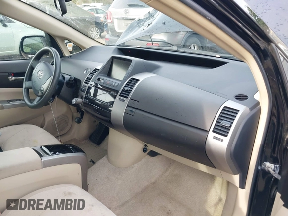 2005 Toyota Prius with VIN JTDKB22U353060181, listed as a IAAI auction lot 42031555 with 165,015 mi miles. Bid and sale history available at carsss.com. Image 5.