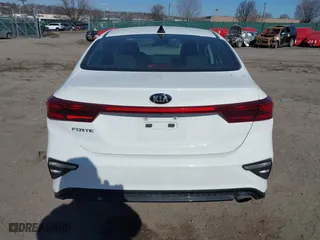 2021 Kia Forte LXS with VIN 3KPF24AD0ME325838, listed as a IAAI auction lot 41628351 with 57,846 mi miles. Bid and sale history available at carsss.com. Image 16.