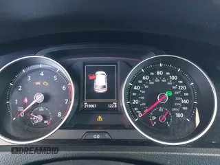 2015 Volkswagen GTI SE z VIN 3VW447AU2FM057089, wystawiony jako IAAI lot #42519274 z przebiegiem 213 067 mil mil oraz . Historia ofert i sprzedaży dostępna na DreamBid. Obrazek 7.