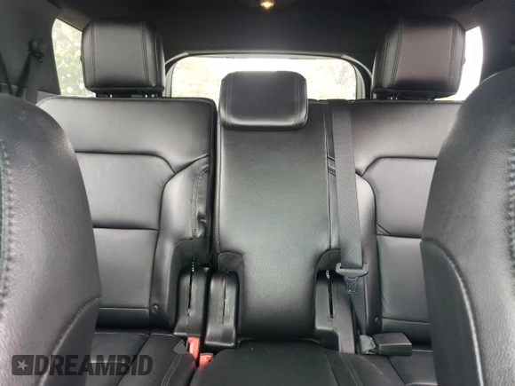 2017 Ford Explorer XLT z VIN 1FM5K8D85HGA31323, wystawiony jako Copart lot #62210725 z przebiegiem 135 643 mil mil oraz Szkoda całkowita • Salvage title. Historia ofert i sprzedaży dostępna na DreamBid. Obrazek 10.