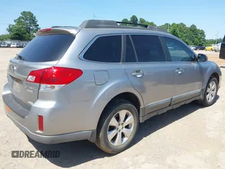 2010 Subaru Outback Limited Power Moon с VIN 4S4BRBLC5A3383395, выставлен на аукционе IAAI как лот 42305065 с пробегом 213 290 миль миль и . История ставок и продаж доступна на DreamBid. Изображение 4.