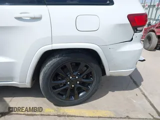 2019 Jeep Grand Cherokee Upland with VIN 1C4RJEAG6KC572544, listed as a IAAI auction lot 42406999 with 98,555 mi miles and . Bid and sale history available at DreamBid. Image 18.