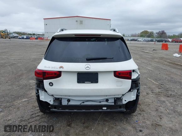 2023 Mercedes-Benz GLB 250 z VIN W1N4M4GB9PW297015, wystawiony jako IAAI lot #41870490 z przebiegiem 13 432 mil mil oraz . Historia ofert i sprzedaży dostępna na DreamBid. Obrazek 17.