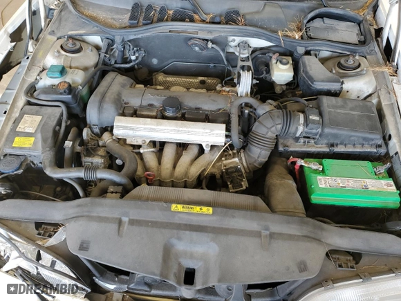 2000 Volvo S70 with VIN YV1LS61J8Y2632529, listed as a Copart auction lot 88943915 with 210,495 mi miles and Salvage Title. Bid and sale history available at carsss.com. Image 11.