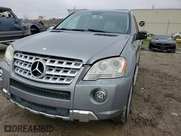 2010 Mercedes-Benz M 550 with VIN 4JGBB7CB1AA603927, listed as a Copart auction lot 85258314 with 50,689 mi miles and Clean Title. Bid and sale history available at DreamBid. Image 10.