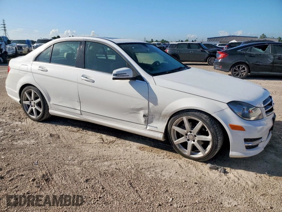 2014 Mercedes-Benz C 250 Sport with VIN WDDGF4HB5EA962960, listed as a Copart auction lot 62601655 with 34,620 mi miles and Salvage title. Bid and sale history available at DreamBid. Image 4.