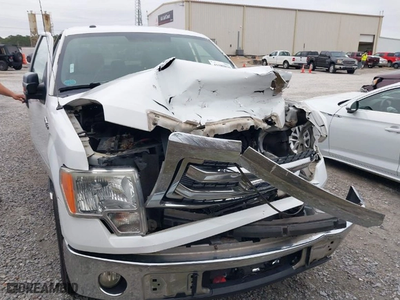 2014 Ford F-150 XL with VIN 1FTEX1CM8EFA47898, listed as a IAAI auction lot 41589839 with 267,323 mi miles. Bid and sale history available at carsss.com. Image 6.