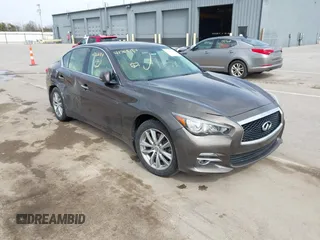 2016 Infiniti Q50 2.0t Premium with VIN JN1CV7AR3GM250651, listed as a IAAI auction lot 41768184 with 105,621 mi miles. Bid and sale history available at carsss.com. Image 1.