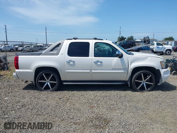2008 Chevrolet Avalanche 3LT with VIN 3GNFK12328G218148, listed as a IAAI auction lot 42473513 with 179,954 mi miles and . Bid and sale history available at DreamBid. Image 13.