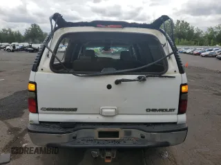 2004 Chevrolet Suburban LT with VIN 1GNFK16Z94J130902, listed as a Copart auction lot 68551464 with 253,835 mi miles and Salvage Title. Bid and sale history available at carsss.com. Image 6.