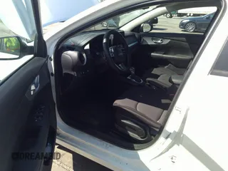 2023 Kia Forte LXS with VIN 3KPF24AD5PE637982, listed as a IAAI auction lot 41850509 with 27,495 mi miles and . Bid and sale history available at DreamBid. Image 5.