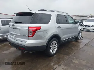 2014 Ford Explorer XLT with VIN 1FM5K7D88EGC22692, listed as a IAAI auction lot 41945588 with 84,129 mi miles. Bid and sale history available at carsss.com. Image 4.