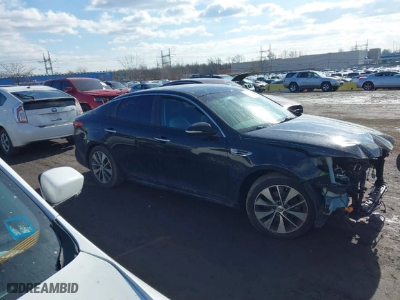 2018 Kia Optima LX with VIN 5XXGT4L30JG253032, listed as a IAAI auction lot 41513307 with NaN miles. Bid and sale history available at carsss.com. Image 14.