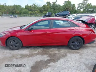 2023 Hyundai Elantra SEL z VIN KMHLM4AG9PU472118, wystawiony jako IAAI lot #42097348 z przebiegiem 56 524 mil mil oraz . Historia ofert i sprzedaży dostępna na DreamBid. Obrazek 14.