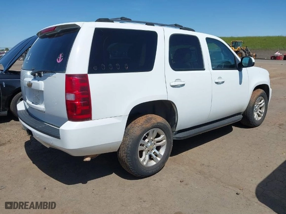 2007 Chevrolet Tahoe LT with VIN 1GNFK130X7R227702, listed as a IAAI auction lot 41975937 with 1 mi miles. Bid and sale history available at carsss.com. Image 4.