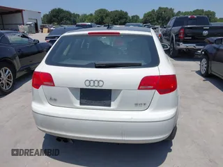 2006 Audi A3 Premium z VIN WAUNF78P36A019060, wystawiony jako IAAI lot #42334130 z przebiegiem 136 200 mil mil oraz . Historia ofert i sprzedaży dostępna na DreamBid. Obrazek 16.