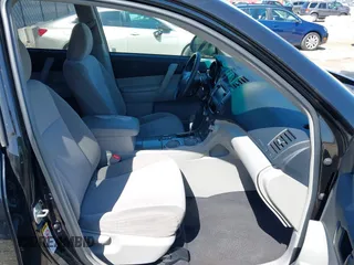 2013 Toyota Highlander with VIN 5TDZA3EH3DS035056, listed as a IAAI auction lot 41989698 with 161,956 mi miles and . Bid and sale history available at DreamBid. Image 5.