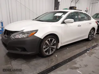 2017 Nissan Altima 2.5 SR with VIN 1N4AL3AP5HC265540, listed as a IAAI auction lot 41284731 with 125,504 mi miles. Bid and sale history available at carsss.com. Image 17.