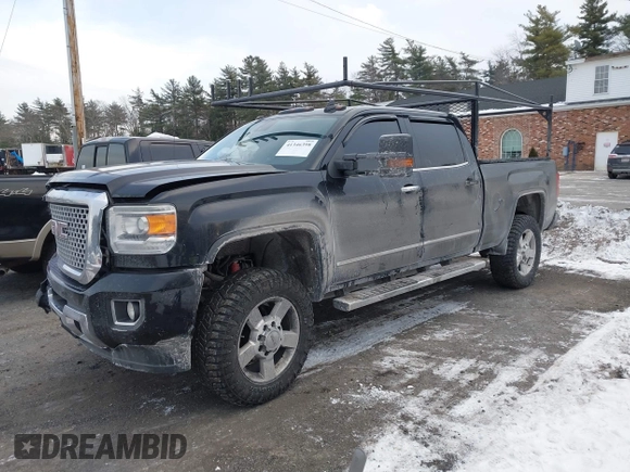 2016 GMC Sierra 2500HD Denali z VIN 1GT12UE81GF128498, wystawiony jako IAAI lot #41346398 z przebiegiem 164 532 mil mil oraz . Historia ofert i sprzedaży dostępna na DreamBid. Obrazek 2.