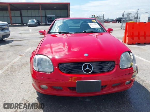 2001 Mercedes-Benz SLK 230/320 with VIN WDBKK65FX1F211044, listed as a IAAI auction lot 42210103 with 139,226 mi miles and . Bid and sale history available at DreamBid. Image 13.