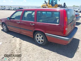 1997 Volvo 850 с VIN YV1LW5647V2322448, выставлен на аукционе IAAI как лот 42311389 с пробегом 162 547 миль миль и . История ставок и продаж доступна на DreamBid. Изображение 3.