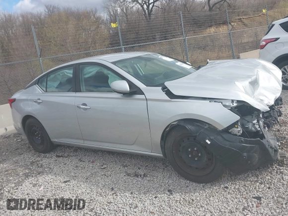 2020 Nissan Altima 2.5 S with VIN 1N4BL4BV2LC248551, listed as a IAAI auction lot 42033605 with 69,698 mi miles. Bid and sale history available at carsss.com. Image 13.