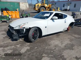 2014 Nissan 370Z with VIN JN1AZ4EH8EM634403, listed as a IAAI auction lot 41923568 with 137,676 mi miles. Bid and sale history available at carsss.com. Image 17.