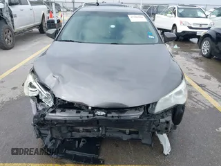 2017 Toyota Camry XLE with VIN 4T1BF1FK2HU669201, listed as a IAAI auction lot 41586166 with 158,552 mi miles. Bid and sale history available at carsss.com. Image 13.