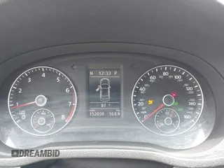 2012 Volkswagen Passat SE z VIN 1VWBP7A35CC025482, wystawiony jako IAAI lot #42280415 z przebiegiem 152 030 mil mil oraz . Historia ofert i sprzedaży dostępna na DreamBid. Obrazek 7.