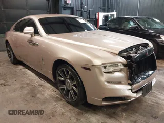 2019 Rolls-Royce Wraith z VIN SCA665C53KUX87266, wystawiony jako IAAI lot #41918222 z przebiegiem 42 388 mil mil oraz . Historia ofert i sprzedaży dostępna na DreamBid. Obrazek 1.