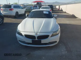 2009 BMW Z4 sDrive30i with VIN WBALM53549E161311, listed as a IAAI auction lot 41985897 with 112,997 mi miles. Bid and sale history available at carsss.com. Image 6.