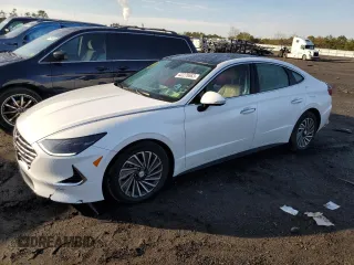 2022 Hyundai Sonata Hybrid Limited with VIN KMHL54JJ7NA042904, listed as a Copart auction lot 42278663 with 29,714 mi miles. Bid and sale history available at carsss.com. Image 1.
