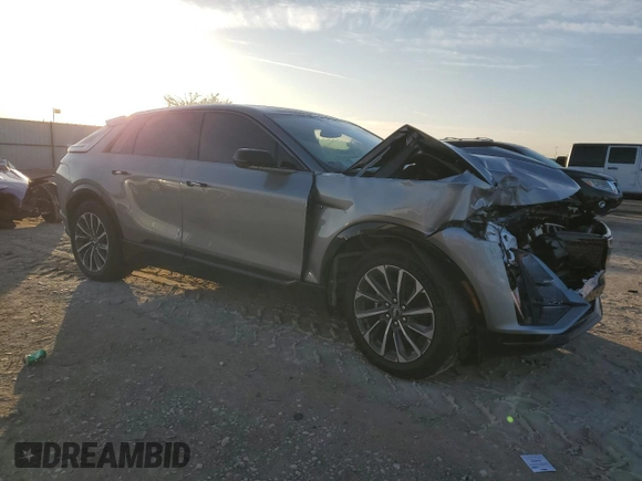 2024 Cadillac LYRIQ Sport z VIN 1GYKPVRK5RZ140912, wystawiony jako Copart lot #83712384 z przebiegiem 206 mil mil oraz Szkody całkowita. Historia ofert i sprzedaży dostępna na DreamBid. Obrazek 4.