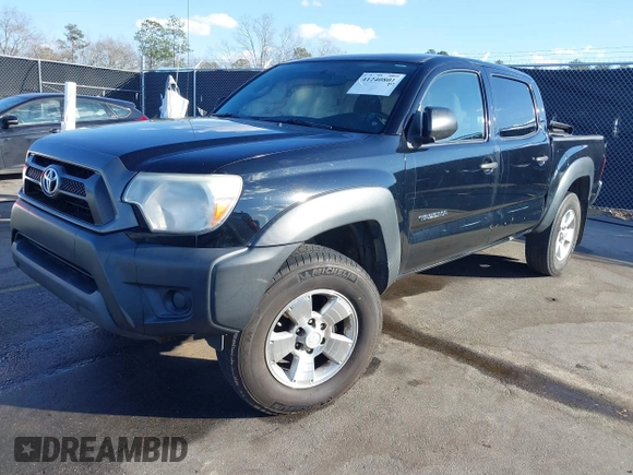 2015 Toyota Tacoma PreRunner z VIN 5TFJX4GN4FX039649, wystawiony jako IAAI lot #41240801 z przebiegiem 233 108 mil mil oraz . Historia ofert i sprzedaży dostępna na DreamBid. Obrazek 17.
