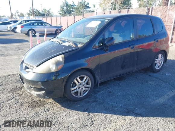 2007 Honda Fit с VIN JHMGD38467S062303, выставлен на аукционе IAAI как лот 41033089 с пробегом 270 488 миль миль и . История ставок и продаж доступна на DreamBid. Изображение 2.